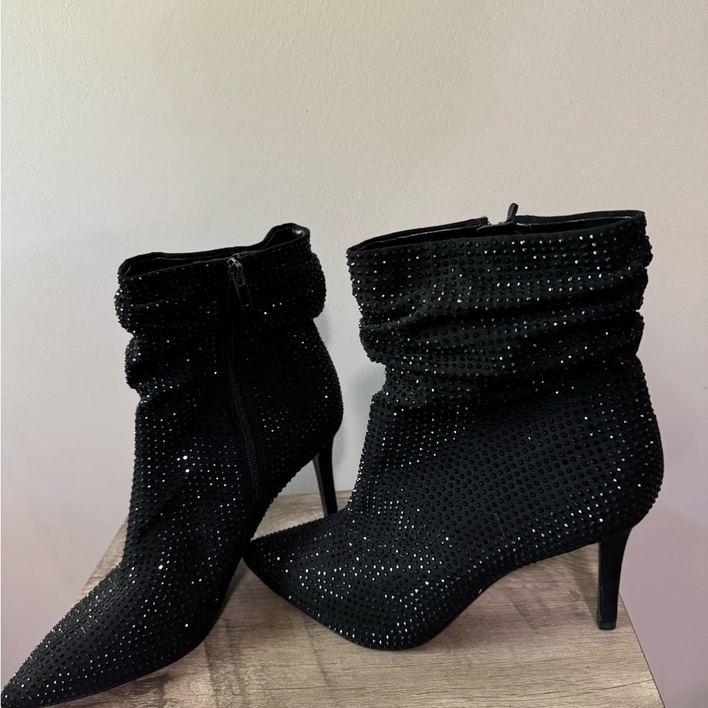 Nine West rhinestones booties glass stone 11 black desperately seeking Susan